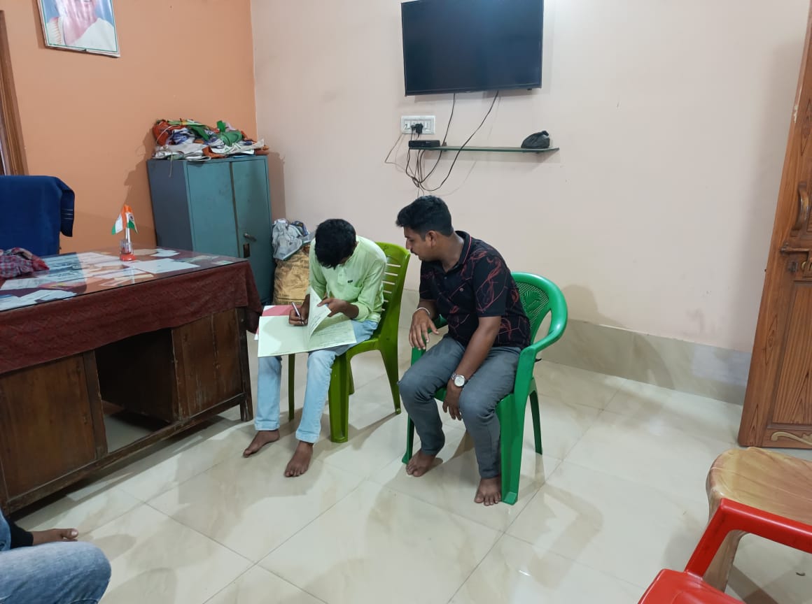 Debajyoti_Again's tweet photo. গতকাল পান্ডবেশ্বর ব্লক তৃণমূল ছাত্র পরিষদের পক্ষ থেকে নবগ্রাম অঞ্চলে শ্যামসুন্দরপুরে তৃণমূল ছাত্র পরিষদের সদস্যদের নিয়ে সংগঠনিক মিটিং করা হলো।
#PandeveswarTmcp
#PBTMCP
#WBTMCP
#TMCS https://t.co/e9JoERgtwm
