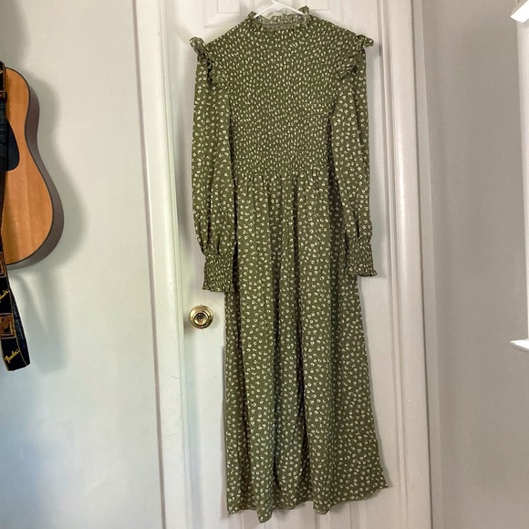 stell_ky's tweet photo. So good I had to share! Check out all the items I'm loving on @Poshmarkapp #poshmark #fashion #style #shopmycloset #kavu #shein #chaco: https://t.co/SBtUIJUPpv https://t.co/IvxJQb3JBN