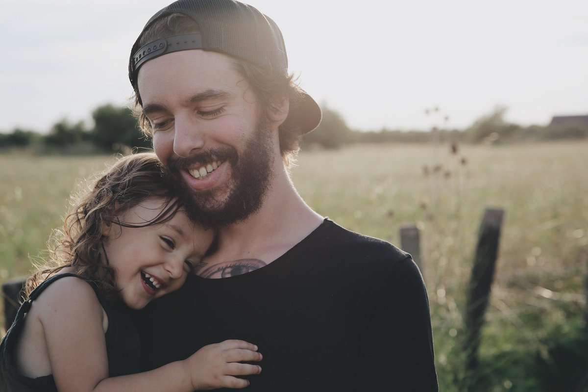 AuroraSmartTech's tweet image. Its nearly Father’s Day! Remember, life is not about being a ‘Perfect’ Dad but a Dad who gets it right most of the time. Aurora's ICE Smart wearables are a perfect way to show you care and may even save their life.
Buy yours today: icesmarttags.com