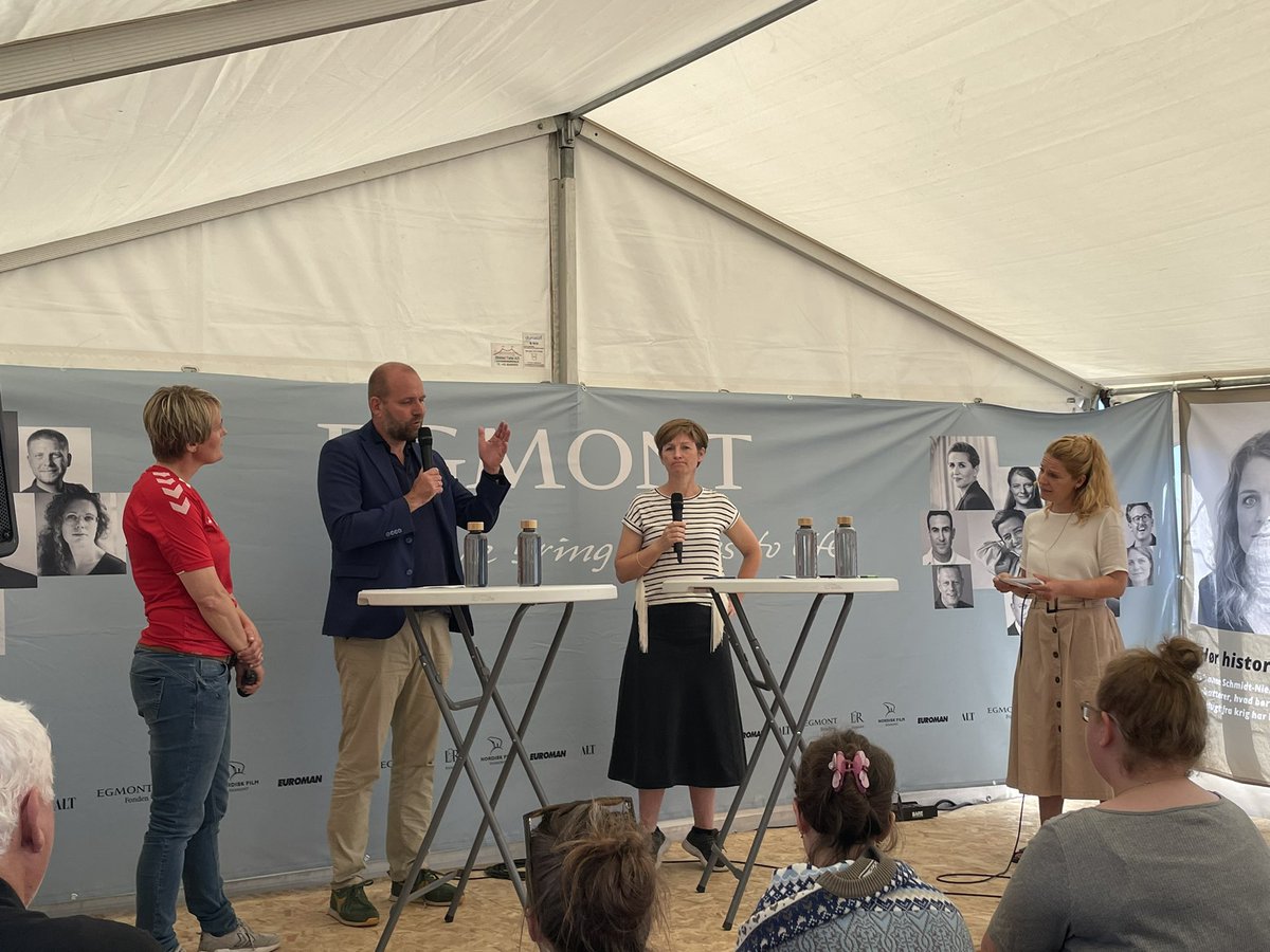 Egmontfonden's tweet image. 📣 “Vi har alle et ansvar for at få børn og unge fra fattige familier ind i fritidslivet. Vi trænger til at sætte fokus på barrierne for et fritidsliv for alle. Og så må vi samarbejde om at sikre vejen dertil”, siger @ThomasGyldal i vores debat #fmdk #FMDK22