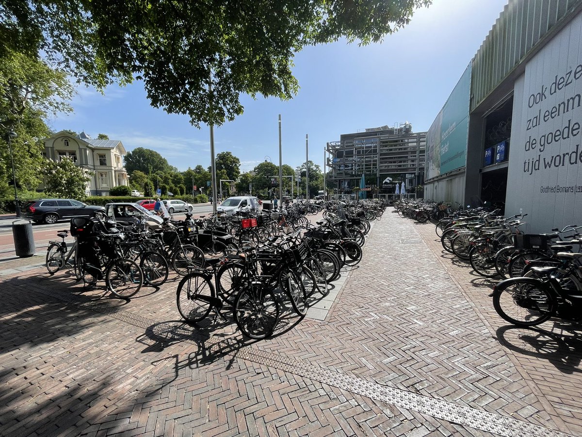 martijnbeijk's tweet photo. Kennemerplein https://t.co/M45fMnJnv5