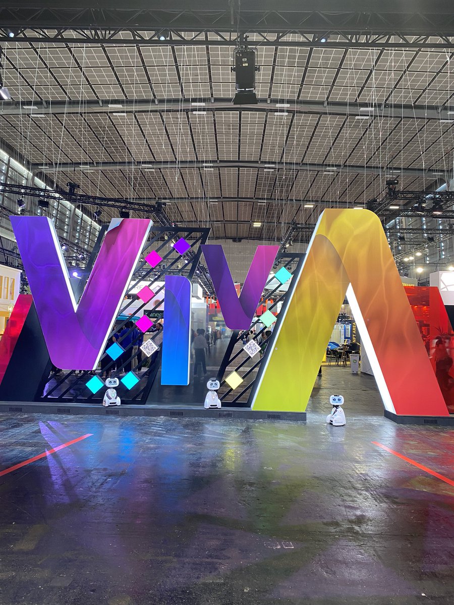 oregenearth's tweet photo. Hello world! Who’s there ?? 

Let’s meet at @VivaTech ! 📩💚

#VivaTech2022 #Web3 #TechForGood #NFT https://t.co/i9XIAFzRGz
