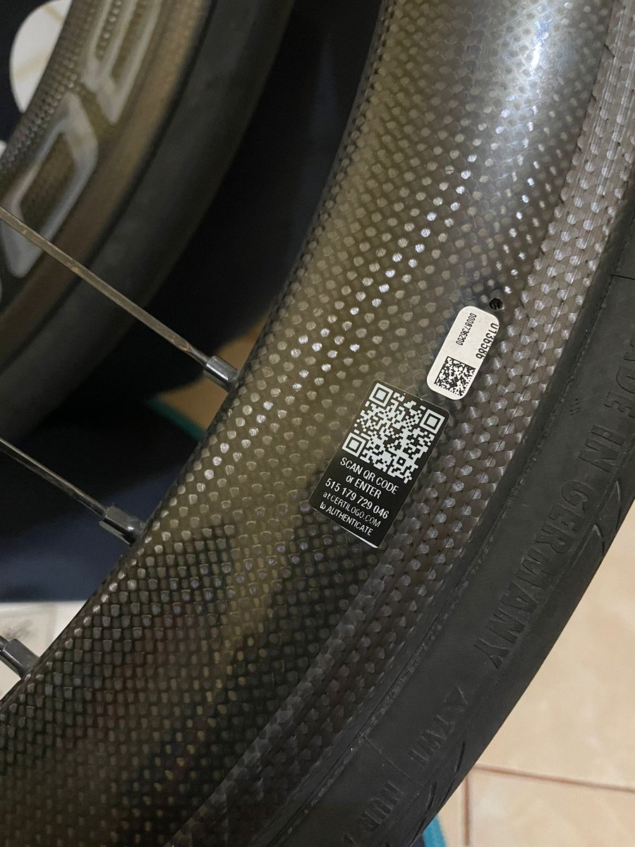 _sprl_'s tweet photo. Wts :
Wheelset
- Campagnolo Bora One
- Profile 50 , Rim Brake
- Low kilometer pemakaian 8 bulan.
- Mulus.
- Jual BU : Butuh Upgrade
Tas, kartu2, lengkap.
Include ban luar dalam GP 5000
Rp 27.000.000 (nett)
Hub sprl 085780843378
@FnFjb #fnfjb #wheelset #campagnolo #boraone https://t.co/pjrxPuAhVA