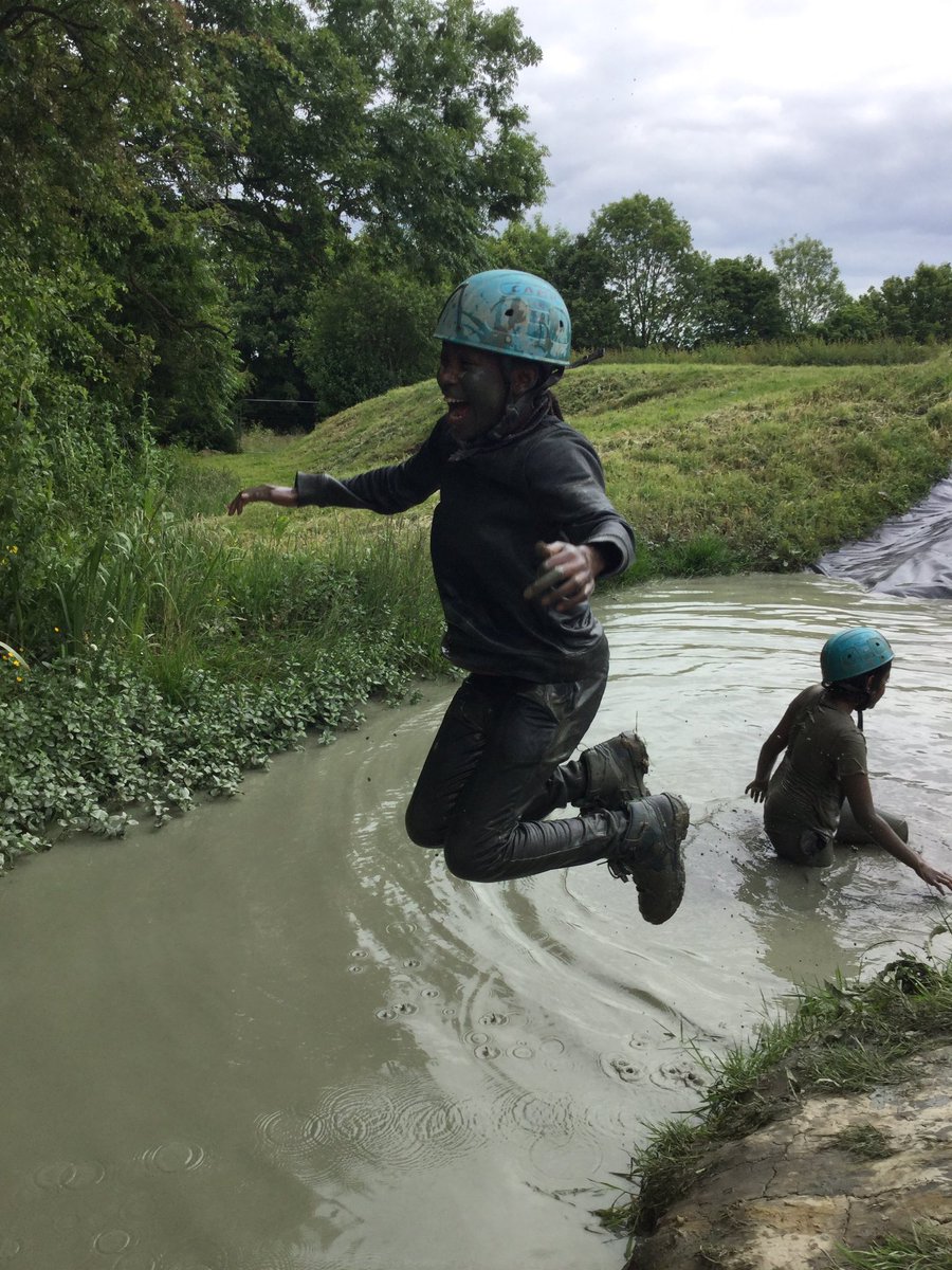 STC_1CF's tweet photo. Year 6 had a fab time at the Oakes Residential this week! https://t.co/I151jYfRG4