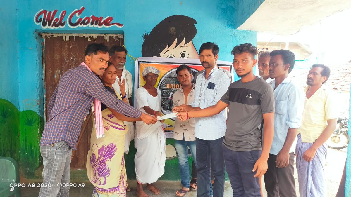 OriginDairy's tweet photo. ఆసిఫాబాద్ జిల్లా లో
ఆరిజిన్ డైరీ నుండి రైతుకు పరిహారం నష్టపరిహారం  ఇవ్వాడం జరిగింది . https://t.co/ruHj0wfvL1