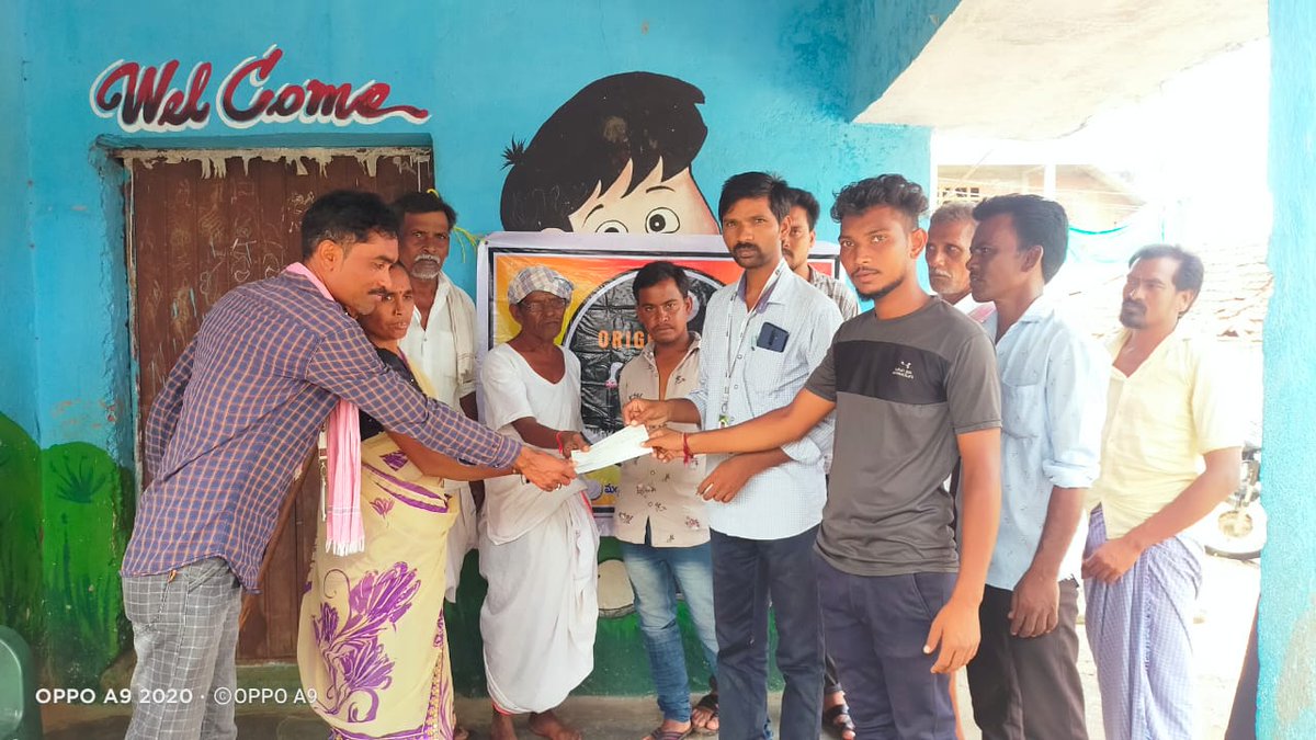 OriginDairy's tweet photo. ఆసిఫాబాద్ జిల్లా లో
ఆరిజిన్ డైరీ నుండి రైతుకు పరిహారం నష్టపరిహారం  ఇవ్వాడం జరిగింది . https://t.co/ruHj0wfvL1