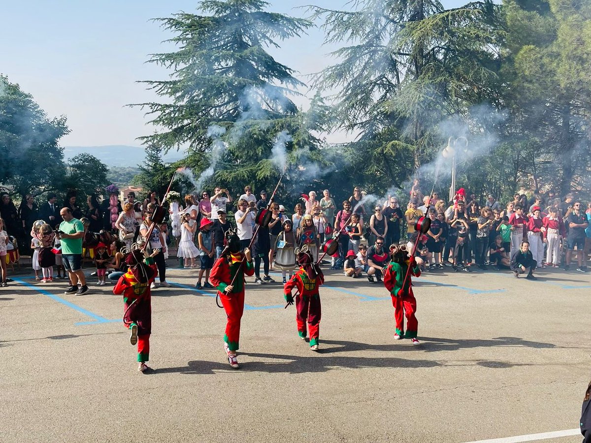 Quin matí més especial a l'#HospitaldeBerga!
Rebre la visita de #laPatuminfantil ha estat un honor i una alegria!
Moltes gràcies!!! 😍
#Berga #Berguedà #laPatum #Patum2022