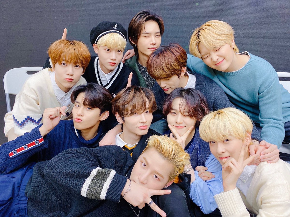 Saranggeon's tweet photo. TOO/TO1 literally have been my home and comfort for the past 2 years and I have been imagining growing with them never have I imagine we would go through this. To my boys all 10 of you have been very brave. I know thisis really hard for you but thank you so much for everything 💙 https://t.co/3OVWNnnp9e