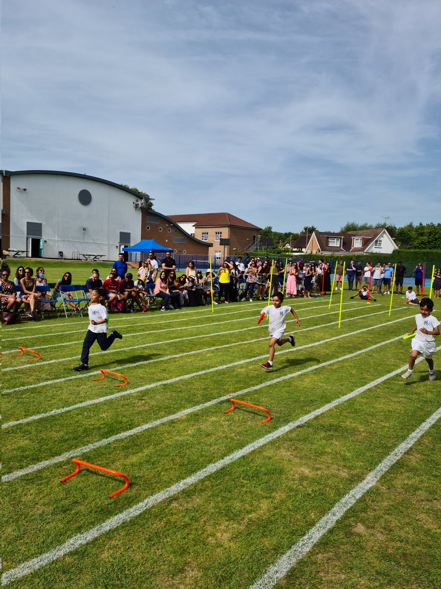 St Martin's School Northwood tweet media