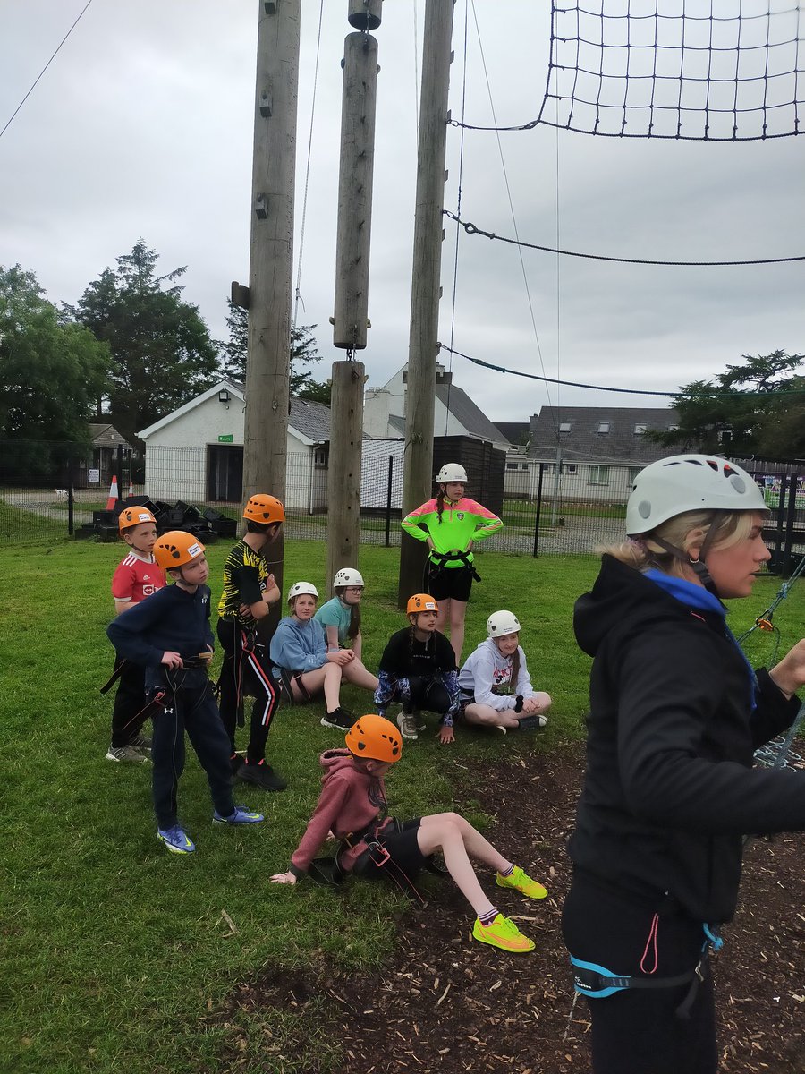 P7 <a href="/stbrigidsCmills/">stbrigidscloughmills</a> packing up this morning after a brilliant few days <a href="/CarrowmenaAC/">Carrowmena AC</a> with the team from #Binevenagh Adventures #ResidentialTrip 2022🚣🏞️👌