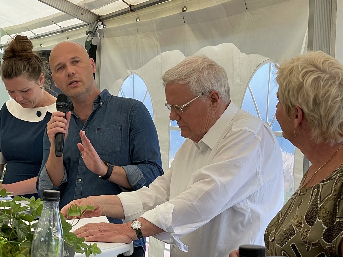 Danske Regioner (@regionerne) on Twitter photo - Unge skal ind på fuldtid og opleve det er normen. Men i den sidste del af arbejdslivet kan det give mening at tilbyde fleksiblitet, så flere får lyst til at blive lidt længere, sagde fmd. for <a href="/regionerne/">Danske Regioner</a> i en debat om rekruttering og fastholdelse i sundhedsvæsen. #dkpol - Unge skal ind på fuldtid og opleve det er normen. Men i den sidste del af arbejdslivet kan det give mening at tilbyde fleksiblitet, så flere får lyst til at blive lidt længere, sagde fmd. for <a href="/regionerne/">Danske Regioner</a> i en debat om rekruttering og fastholdelse i sundhedsvæsen. #dkpol