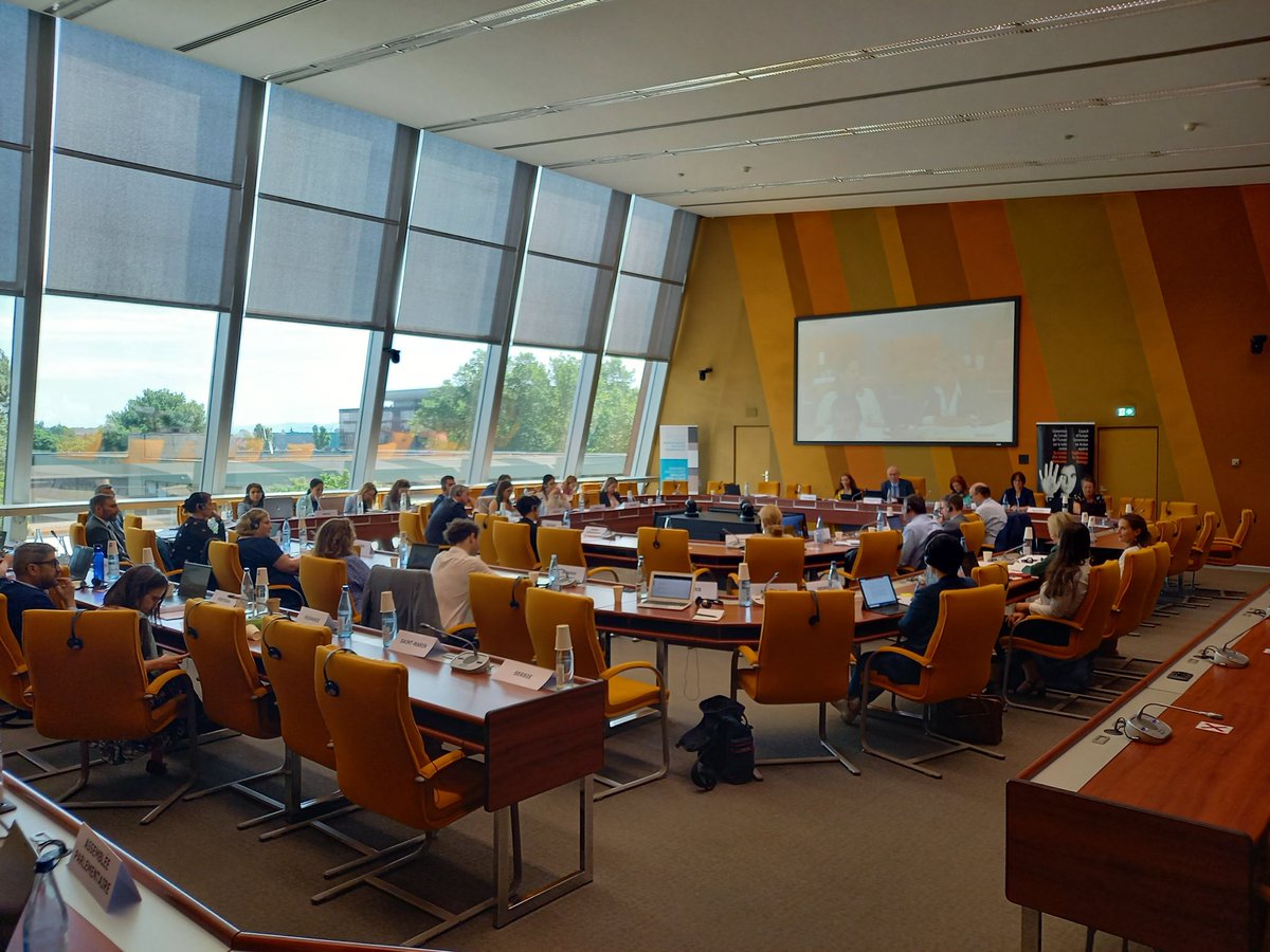 Au Comité des Parties à la Convention anti-traite <a href="/CoE_Trafficking/">CoE Anti-Trafficking</a>, la Secrétaire générale de la #Miprof <a href="/emoironbraud/">E Moiron-Braud</a> présente les actions mises en œuvre en 🇨🇵 pour renforcer la lutte c. l'exploitation des femmes et des mineur(e)s, notamment fuyant l'🇺🇦.
#EuropequiProtège