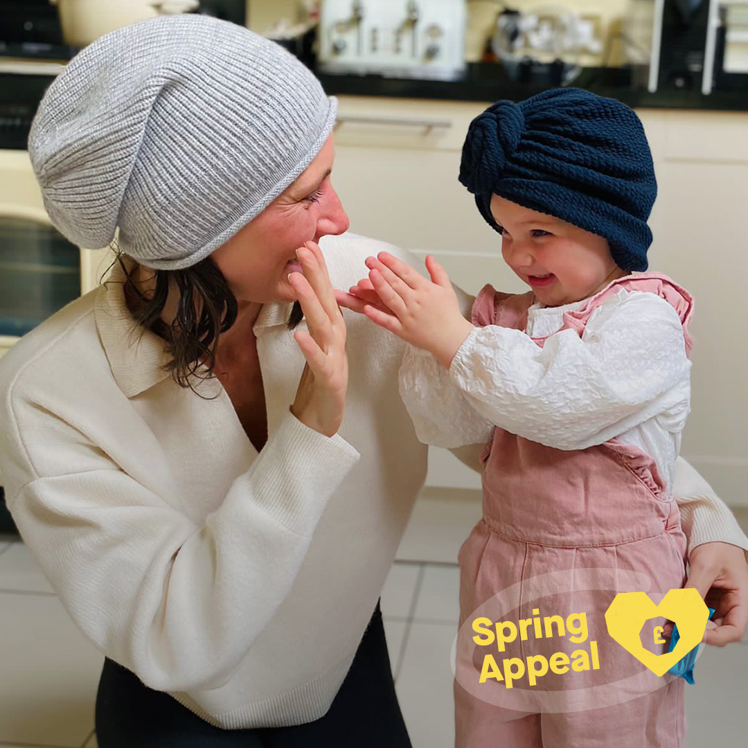 WorldwideCancer's tweet photo. When you make a donation to #WorldwideCancerResearch, you're buying time. Time for cancer researchers to work on pioneering research in their labs, time for new cures to be discovered, and more time for those living with cancer to spend with their loved ones. https://t.co/CQ6Bp4kaSQ