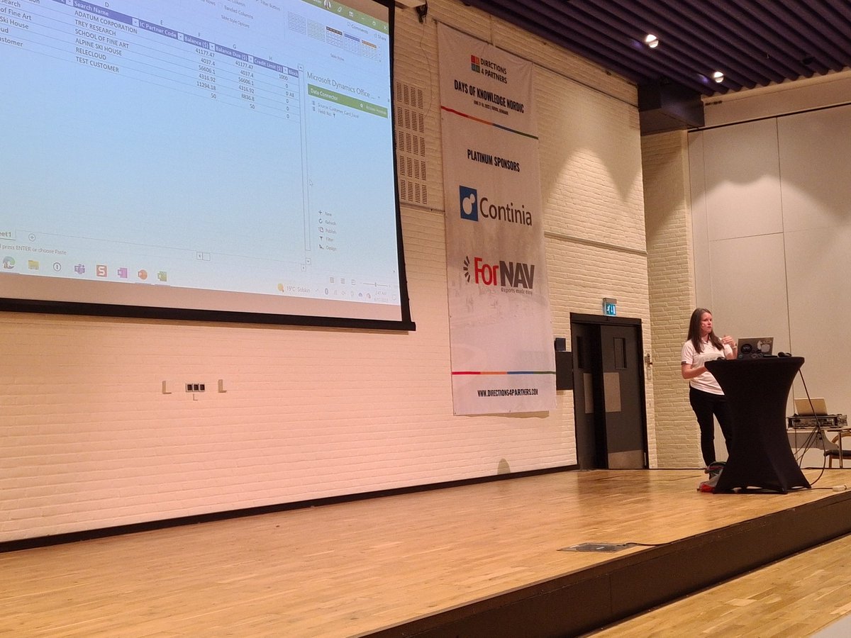 JeremyVyska's tweet image. Kristen teaching folks things everyone should make sure they and their clients should know in #msdyn365bc #daysofknowledge