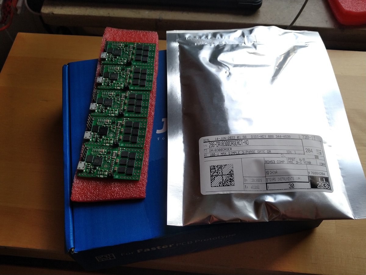 flashfingaz's tweet image. Nice, die x-esc für den #openmower sind da. Und nicht alleine, gleichzeitig die Treiber IC welche seit Wochen nicht zu bekommen waren 🤩