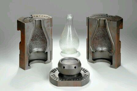 BarnsleyMuseums's tweet image. #EnvironmentMW This is Stanley Race, he introduced the first recycling bottle bank in the UK in 1977 when he was the chairman at Redfearn's Glassworks #MuseumWeek