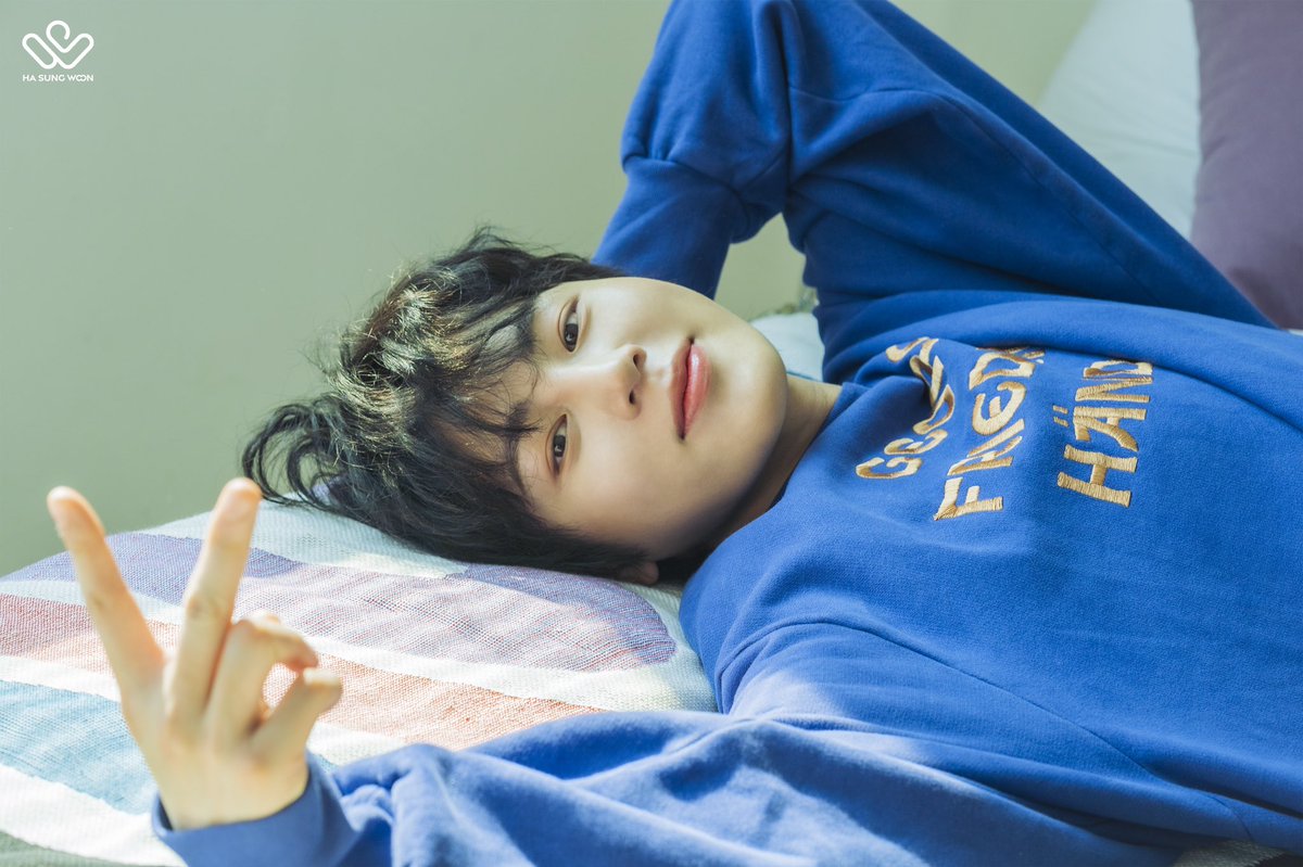 BPM_HSW's tweet image. [#하성운] 📸

하성운 (HA SUNG WOON) THE STAR 촬영 현장 비하인드

🔗 cafe.daum.net/BPM.HASUNGWOON…

#HASUNGWOON #THESTAR