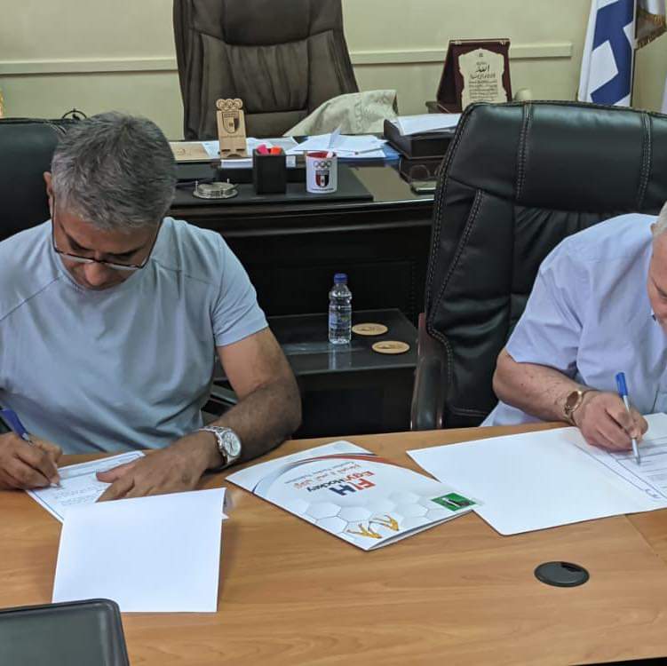 Congratulations Tahir Zaman Bhai for a contract with #EgyptHockey best of luck hope the betterment of hockey in EGYPT 
<a href="/asia_hockey/">Asian Hockey Federation</a> <a href="/EgyptHockey/">Egypt Hockey</a> <a href="/Shoaib_Jatt/">Shoaib Jatt</a> <a href="/BilalAqeel7/">Bilal Aqeel</a> <a href="/anussaeed1/">Anas Saeed</a> <a href="/ArslanJutt43/">Arslan Jutt</a>