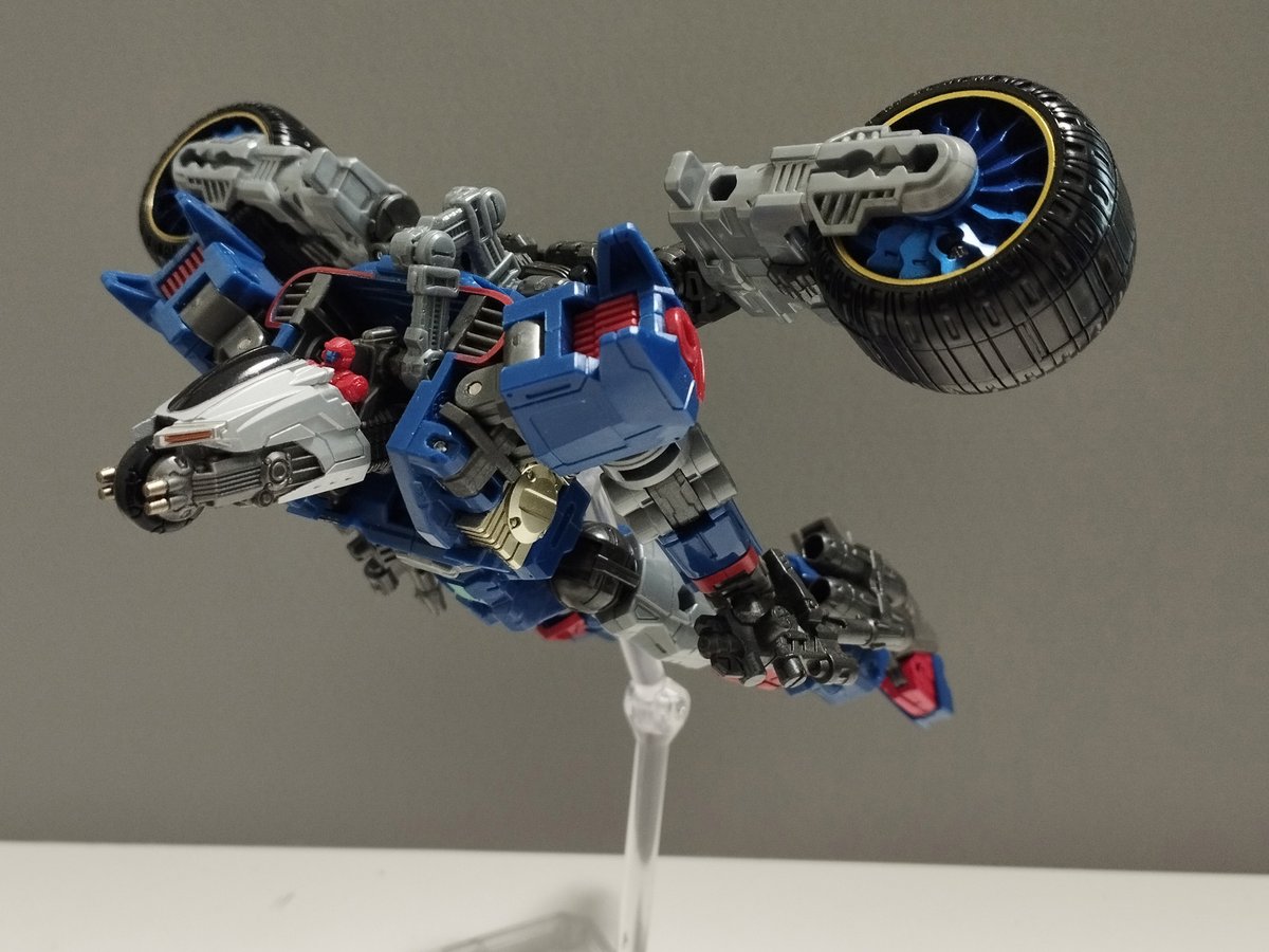 dia_daruman's tweet photo. バイクヘッドなランブラー
 #ダイアクロン 
 #トライランブラー
 #強襲ボレット https://t.co/ybVykVSOEd
