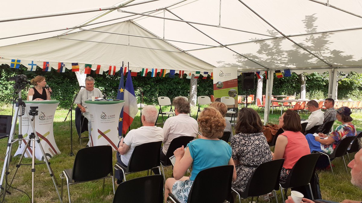 Ouverture par Patrick Salez de ces 2 jours pour parler #agriculture : Nouvelle #politiqueagricolecommune, pacte vert, #sécuritéalimentaire #autonomiealimentaire #résiliencealimentaire un programme ambitieux ! 
En live sur Facebook > LeNichoirCoworking