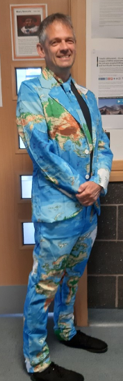 BvgaGeography's tweet photo. Some students buy their teachers apples, but year 11 students at BVGA buy their geography teachers clothes like this. Perfect. @The_GA @RGS_IBG @BVGAcademy @BDAT_CPD @BBCLookNorth @itvcalendar @BVGAHumanities https://t.co/BK2hmm8sjT