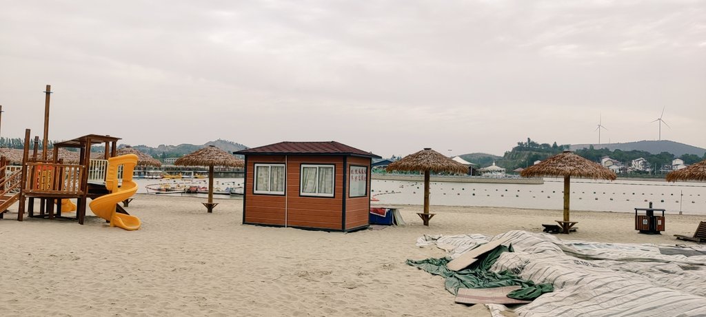 ChuckieXu's tweet photo. 沙滩旧景 https://t.co/8TlM7b8IwZ