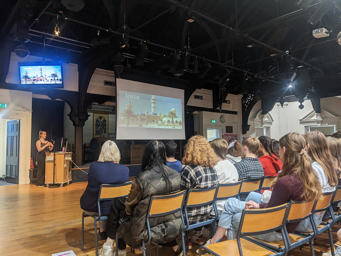 George_Heriots's tweet image. S5 pupils enjoyed hearing from former pupil Ellen Whitehouse about her volunteer placement and fundraising work in Zambia with Project Trust, an international volunteering organisation for young people #projecttrust  #Idistributechearfullie