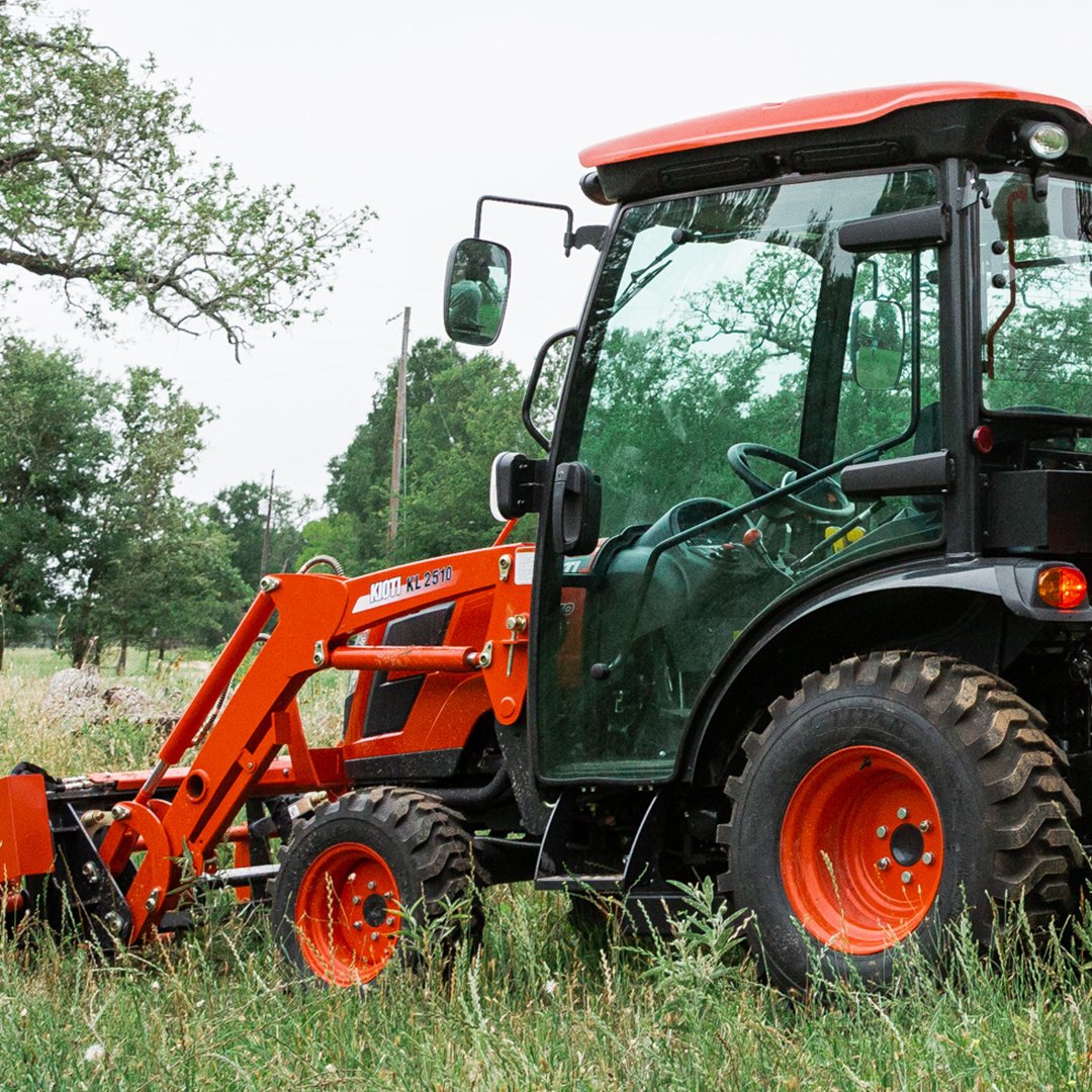 KIOTITractor's tweet image. With an ergonomic operator system and dual pedal HST, and a comfortable full-size cab, you’re going to love the comfort of the new KIOTI CX2510H. #WeDigDirt #kiotitractors

Learn more: bit.ly/3xALe8z