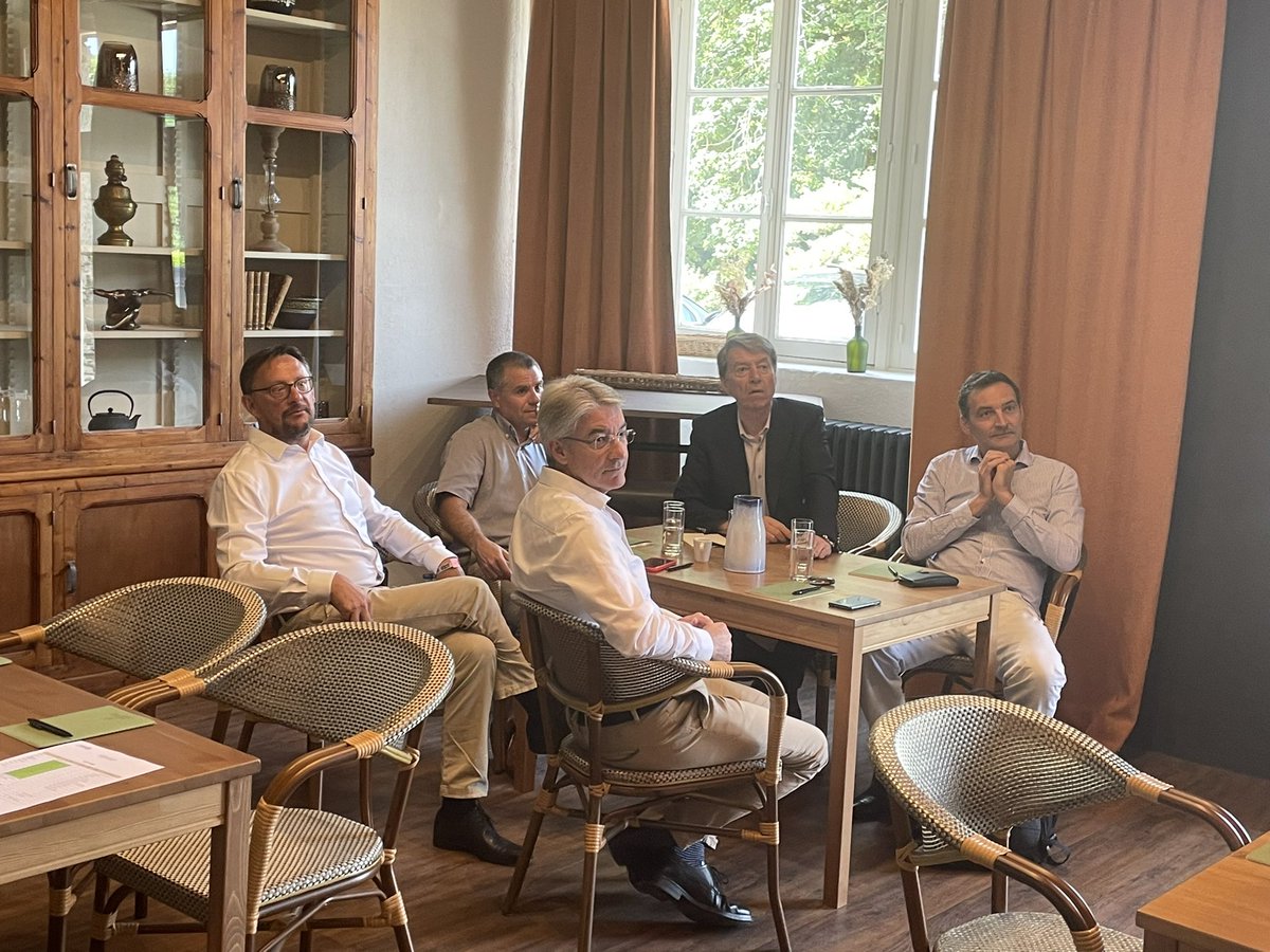 Mouvement des Entreprises de France #Paysdelaloire tweet media