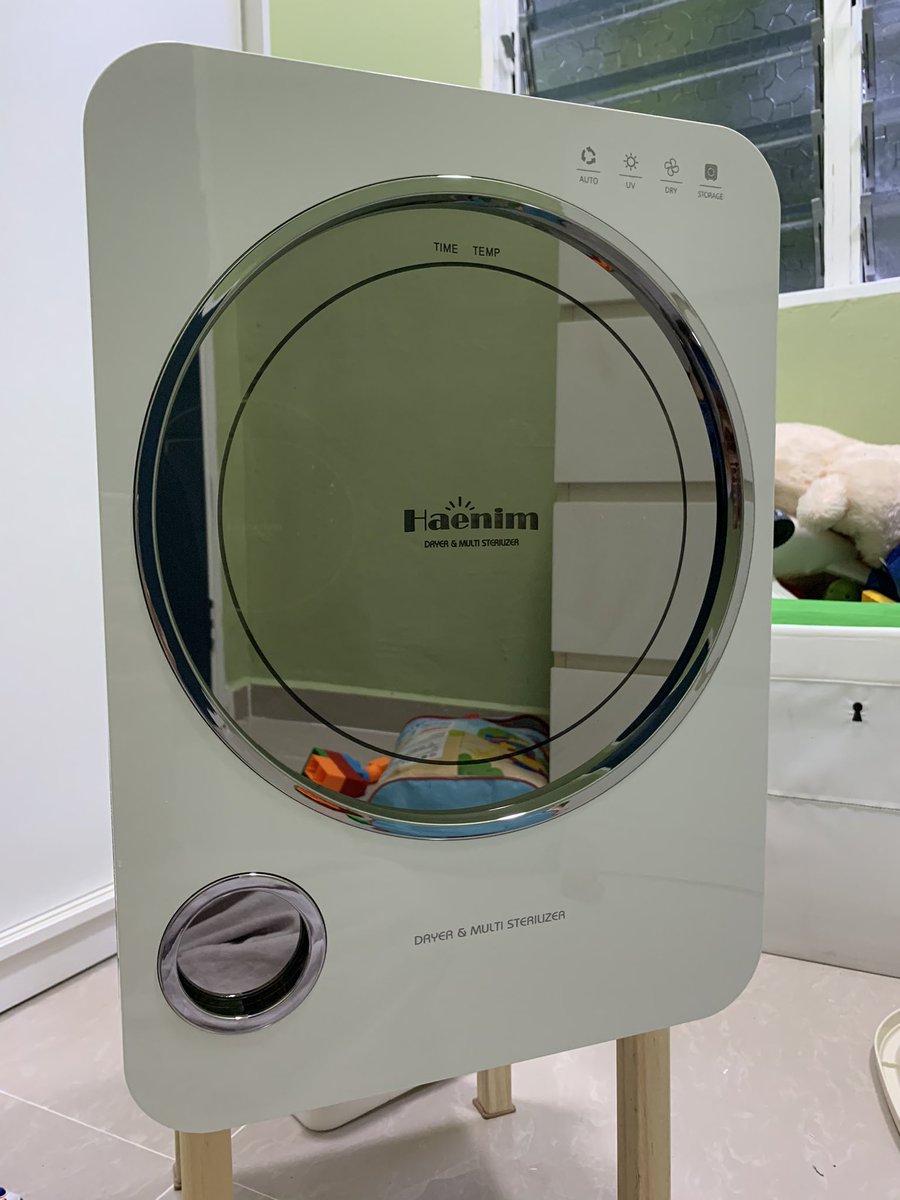 husnafauzi's tweet photo. salam hi. i nk jual 3g haenim sterilizer dgn harga RM 1000. tak pernah guna sbb anak fully bf. thank u! 😁 https://t.co/LLKKjoZlIT