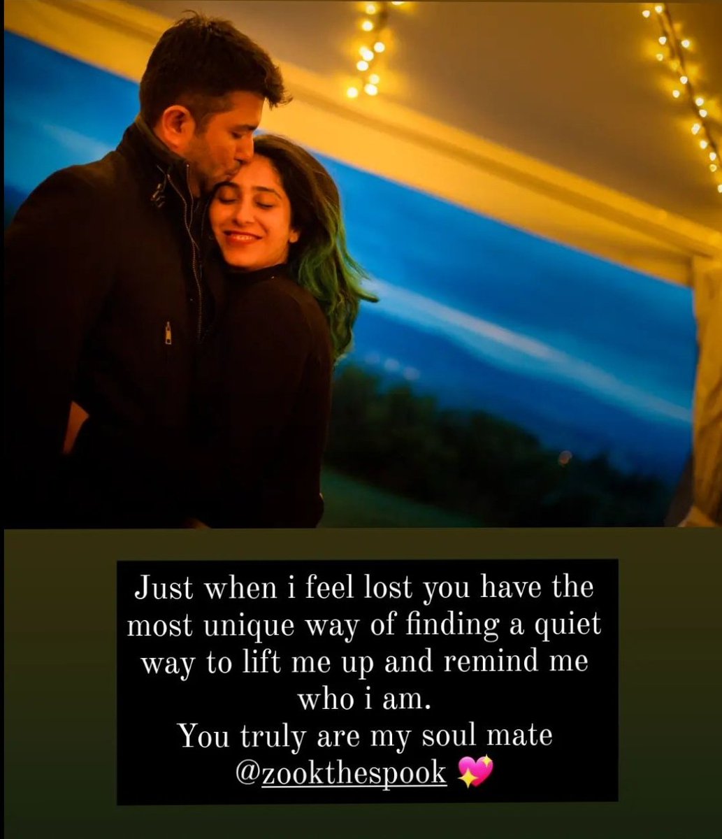 OotPatangi_Sups's tweet photo. These two ❤️🥺
#NehaBhasin
#NehSam https://t.co/FP31ADvaKC