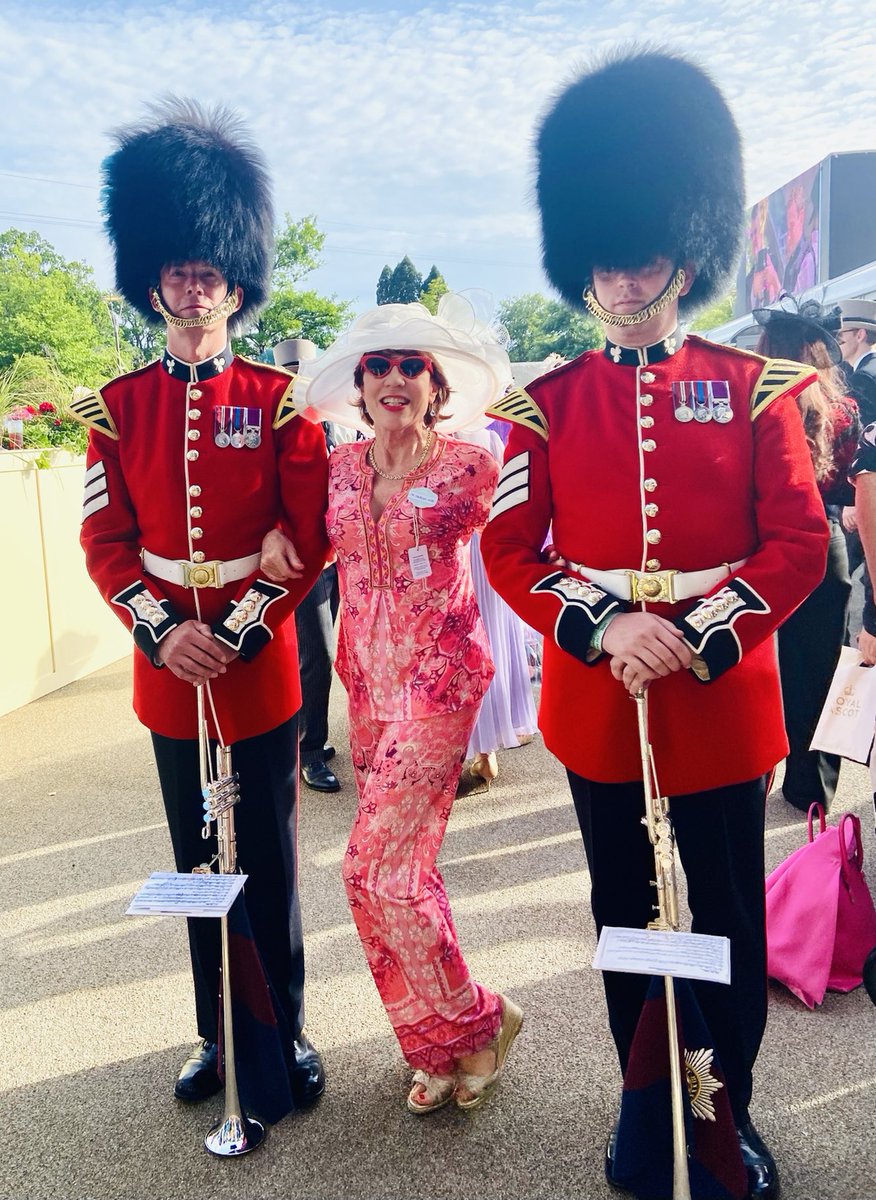 Breaking news. Aussie interloper escorted from the Royal Enclosure for pretending to be a lady on Ladies Day. Think I’ll give a false name. What about Eliza Dolettle? #Ascot #LadiesDay