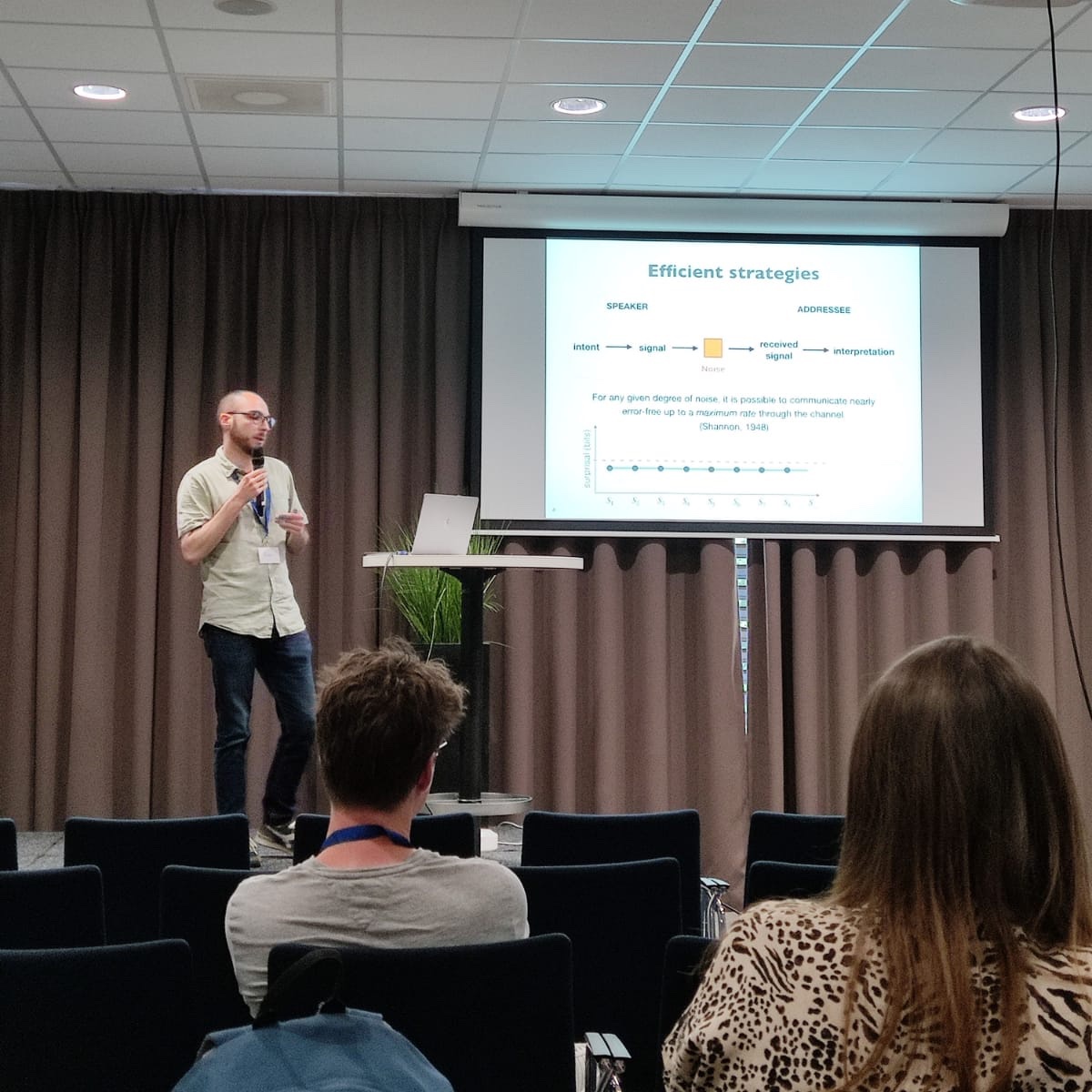 Mario Giulianelli (@glnmario) on Twitter photo Exciting and exceptionally warm day ahead at <a href="/clinmeeting/">CLIN 2022</a> in Tiburg!
(This is me presenting work with <a href="/janiesinclair/">Arabella J Sinclair</a> and <a href="/raquel_dmg/">Raquel Fernández</a> on efficient strategies of language production) Exciting and exceptionally warm day ahead at <a href="/clinmeeting/">CLIN 2022</a> in Tiburg!
(This is me presenting work with <a href="/janiesinclair/">Arabella J Sinclair</a> and <a href="/raquel_dmg/">Raquel Fernández</a> on efficient strategies of language production)