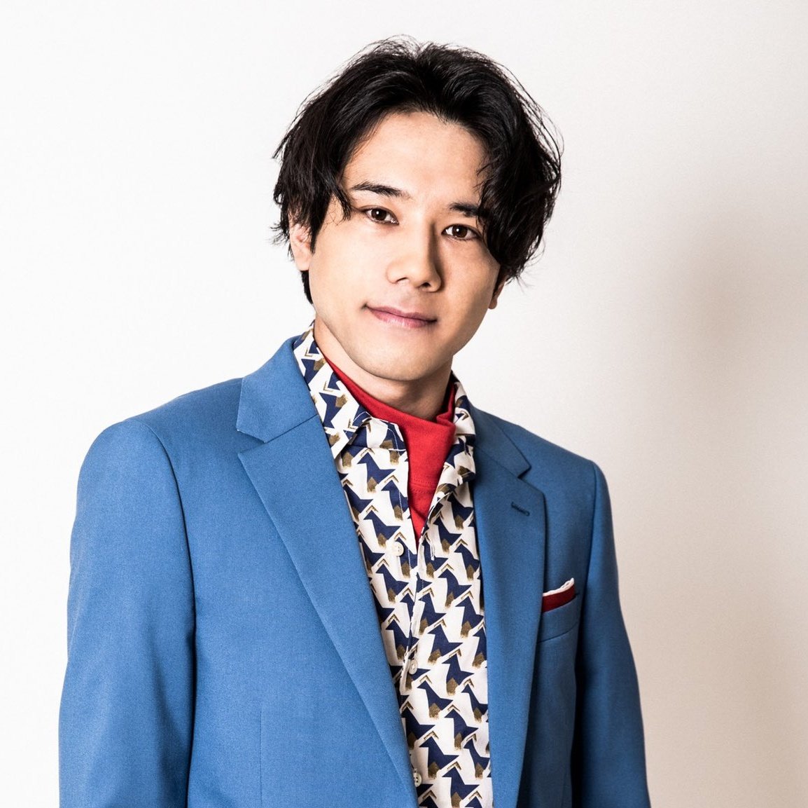 UpdateJBoys's tweet photo. 🎂 l Hoje é dia 17 de junho, e isso quer dizer temos três aniversariantes da agência Johnny&amp;Associates: Kazunari Ninomiya (do grupo ARASHI), Koichi Goseki (do grupo A.B.C-Z) e Shunsuke Kazama (ator)! 🥳

Happy Birthday, Nino, Goseki and Kazama! 🤩🎂 https://t.co/CV58E0BArz