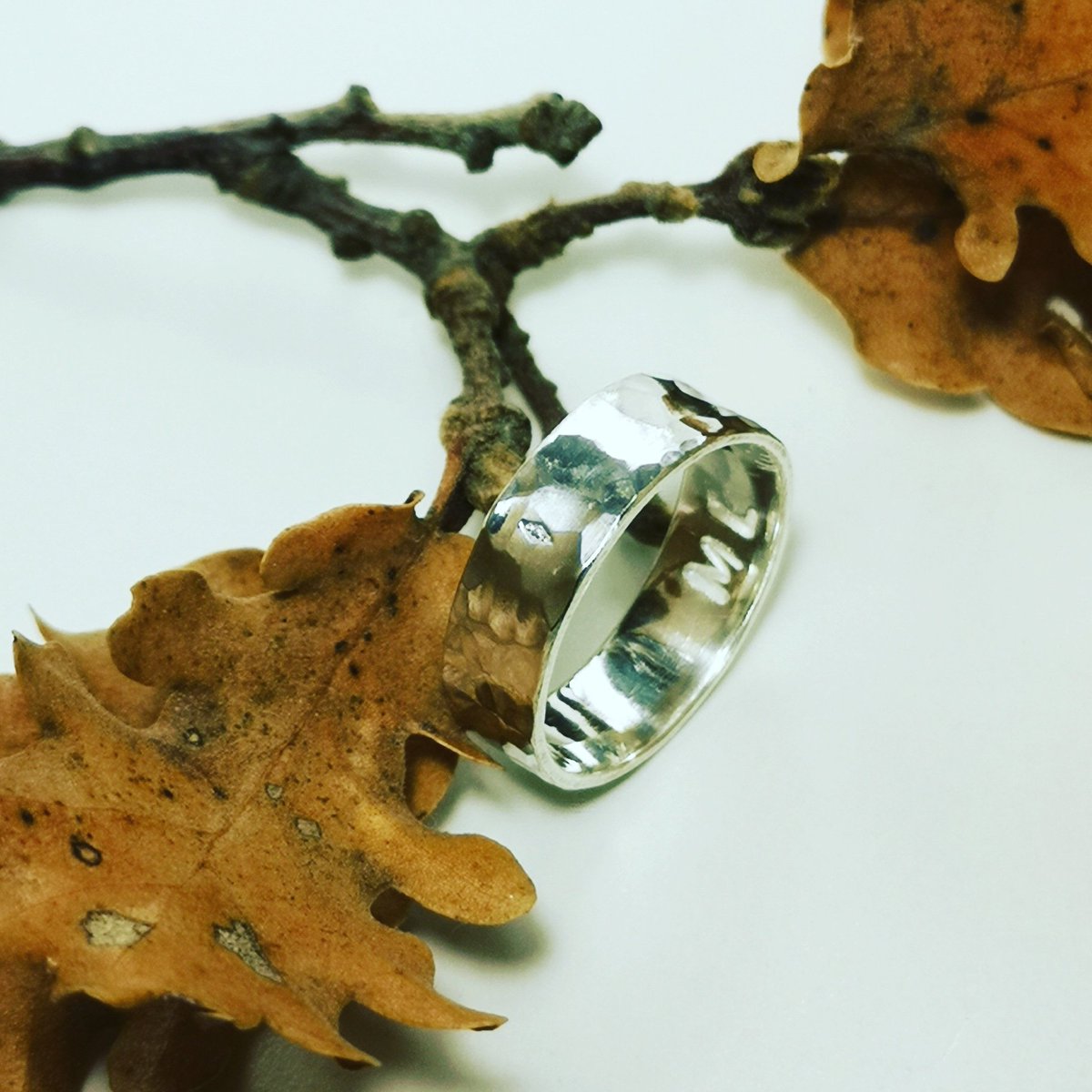 21frettes's tweet photo. Anneau en #argent #surmesure pour Maximilien. #artbague https://t.co/tmA53XcZTU