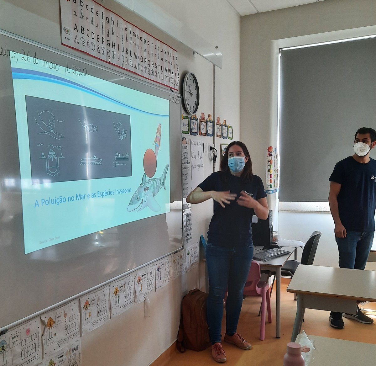 Lemos_lab's tweet photo. @Lemos_lab said "present โ๏ธ" in "#SPECO's Invasive Species Week" with #outreach activities on marine #invasive species for students from schools of Vimeiro & Ribamar !๐ก๐ฆ๐ฆ๐ฆช๐๐ฆ
#SEI2022 @ESTM_IPL @MARE_centre @PortugalEcology @ORCHESTRA_proj #FCT #MARINEINVADERS @Compete2020 https://t.co/Z8JOo5GZLR