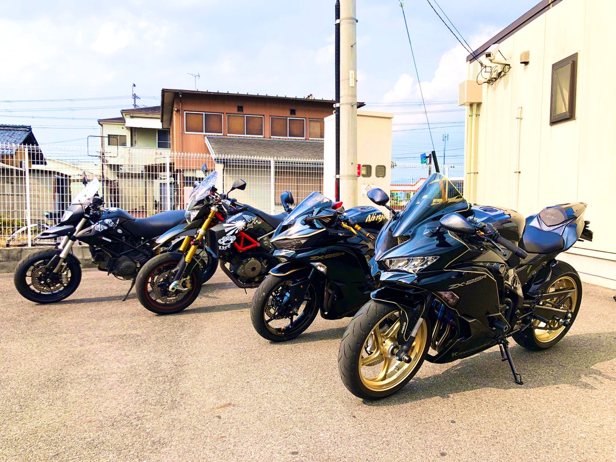 NEKO_ZX636R's tweet photo. スッキリ✨サッパリ🚿🛁

ビールが美味い😋✨🍺

原二も良いけど
やっぱりドルｻﾝが最高♡

#aprilia
#DORSODURO750 
#FactoryModel 

カンパーイ！✨
(  ᐛ )۶🍻٩( ᐖ  ) ←もぅ呑んでるw https://t.co/ivvACPVbvM