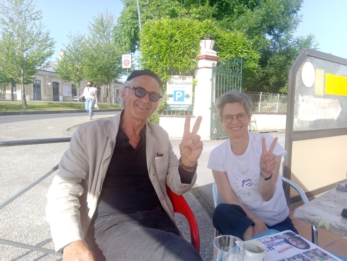 Merci à @sandrousseau pour son soutien et sa présence ce matin à #Bayeux. Une femme inspirante que j'espère bien retrouver à l'Assemblée ! Dimanche 19 on vote pour un autre monde ! Choisissons le bulletin avec le ✔️ de la victoire ! #legislatives2022 #Nupes #circo1405