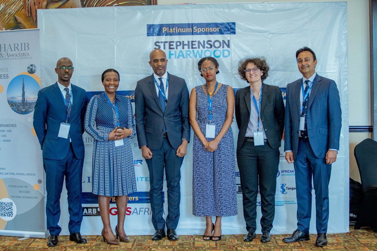 eaiac's tweet image. Dr. Emmanuel Ugirashebuja, Minister for Justice and Attorney General Rwanda, @VictorMugabe8, Secretary General, @KiacRwanda, @AgnesGitau, @anchihoye, @Dayabay1 Committee members @eaiac and Kamal Shah, Partner @SHLegal during the end of opening plenary session.
#EAIAC2022 #EAIAC