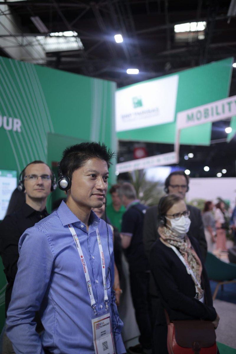 Pauline Leclerc-Glorieux, CEO of <a href="/bnpp_cardif/">BNP Paribas Cardif</a>, and her Exco discovered this morning the best innovations showcased at #Vivatech🚀🦄
A great Floor Tour lead by the <a href="/CardifLab/">The Cardif Lab'</a>, with <a href="/CarolineGuyader/">CAROLINE GUYADER</a> as #MC!

#BNPPAdvance #VivaTech 
<a href="/jblefevre60/">Jean-Baptiste Lefevre</a> <a href="/Nicochan33/">Nicolas Babin</a>  <a href="/pierrepinna/">Pinna Pierre</a> <a href="/mallys_/">Mallys </a>