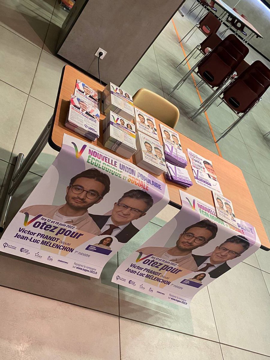 Nupes6913's tweet photo. Excellente réunion publique hier soir à #Décines #circo6913. Vous étiez très nombreux•ses à être venu écouter nos intervenant•e•s et vos candidat•e•s #NUPES. 🌈

Nous avons encore 24h de campagne pour convaincre de voter #VcommeVictoire ! 🗳✌🏼 https://t.co/4yBC5fGBsP