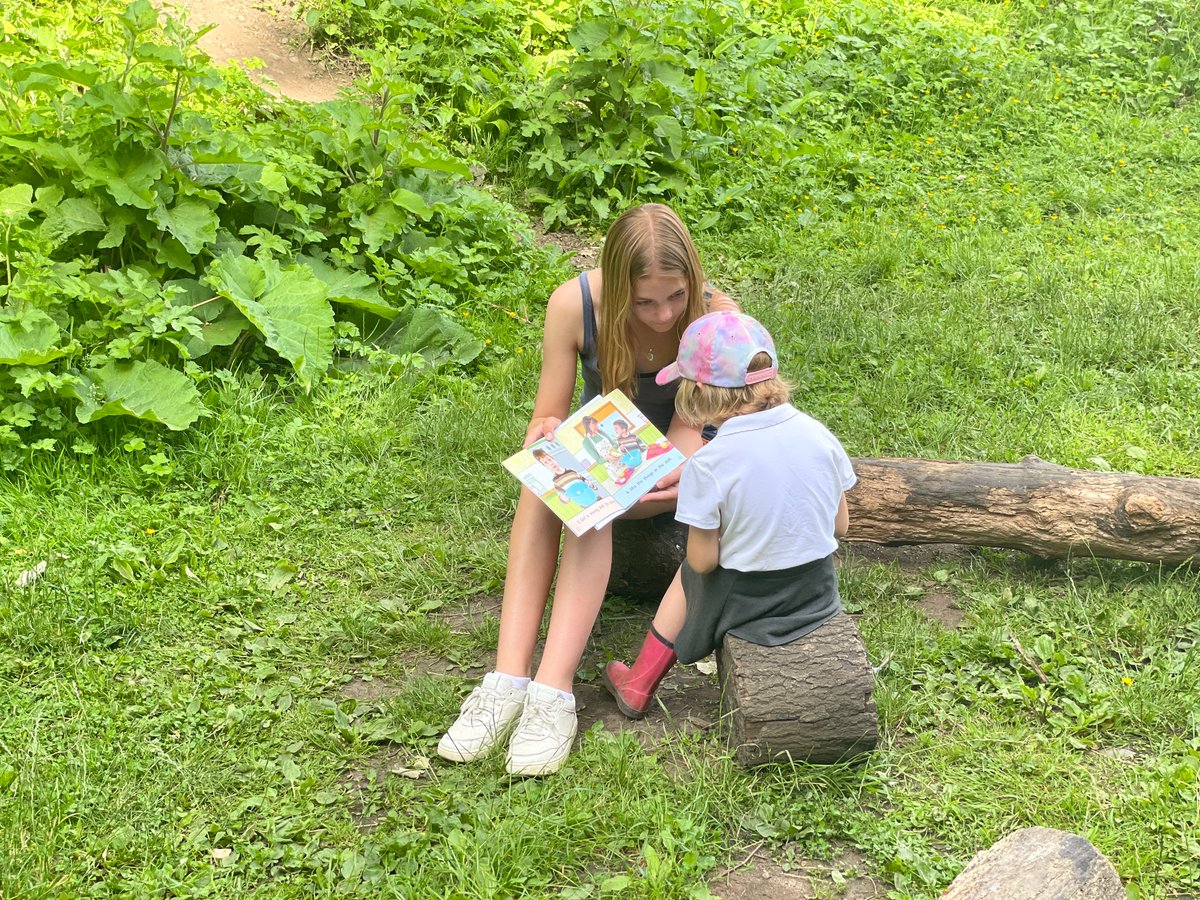 ShrewsburySch's tweet photo. Salopians are visiting @ColehamPrimary today as part of #OutdoorWeek supporting their pupils with reading whilst taking advantage of the stunning weather. https://t.co/VH4knc3tSj
