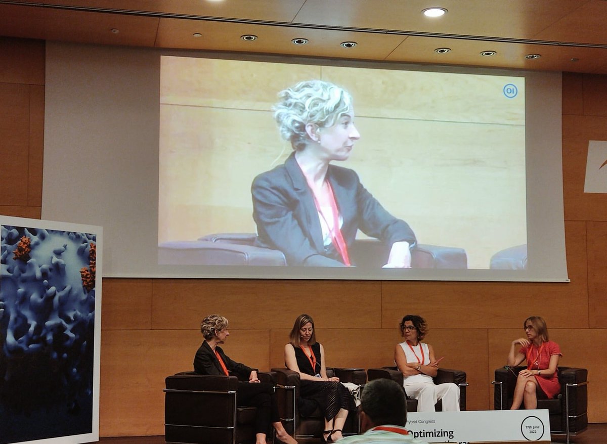 Enjoying the #Optimizing_2022 congress today at @IMIM_research, <a href="/the_prbb/">Biomedicina BCN</a> !!
Great talk by <a href="/NReguart/">Noemi Reguart</a> on moving IO to earlier stages in lung cancer 👩‍🔬👩‍🔬
Thank you @arriola_edurne and <a href="/OncoBellmunt/">joaquim bellmunt</a> for organizing