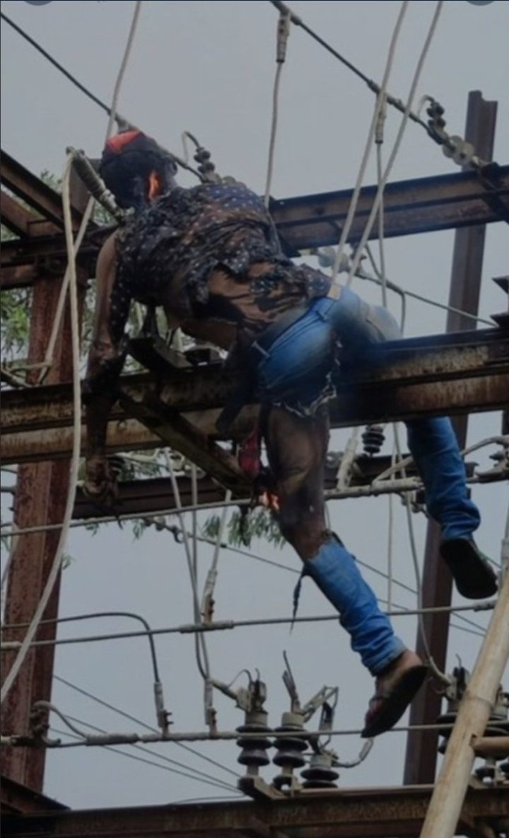 <a href="/CspdclOfficial/">CSPDCL</a> अपने संविदा कर्मियों के साथ जो सहमति बनाए थे उसे अमल कीजिए क्योंकि जितना भी कीर्तिमान पॉवर कम्पनी हासिल कर रहा है उसमें संविदा कर्मियों का सबसे बड़ा योगदान है।

बर्खास्त संविदा कर्मियों को बहाल कर सबको नियमित करें एवं त्वरित कार्यवाही कर संविदा कर्मियों को उत्साहित करें।