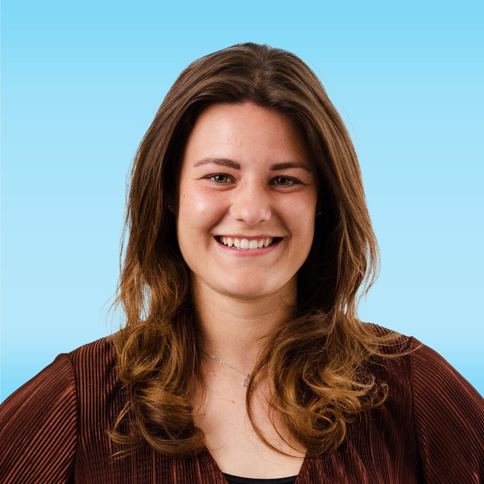 Ben je op zoek naar een leuke vakantiebaan? Kom dan bij WVO Zorg werken als vakantiekracht! 

Meer weten over een vakantiebaan bij WVO Zorg? Sophie ging je voor. Klik op deze link: bit.ly/3Hvmjb8 en lees nu haar verhaal! 

 #vakantiebaan #werkenindezorg