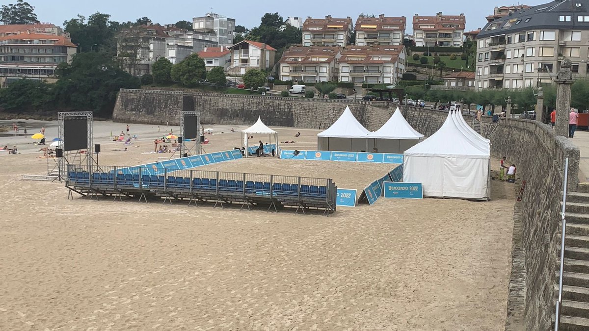 Estamos trabajando duro para que el estreno de las Series Mundiales de #LuchaPlaya en España 🇪🇸 sean un éxito. 

A falta de pocos detalles, ya lo tenemos todo preparado para el sábado y el domingo en #Sanxenxo 💪

📸 <a href="/FedGallegaLucha/">Fed Gallega Lucha</a>