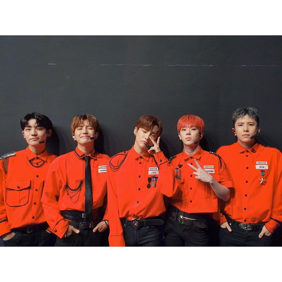 ACEtagram_7's tweet photo. 191214

[#ACE_PHOTO] 📸
⠀
A.C.E CONCERT
[UNDER COVER : AREA US]
⠀
2019.12.13 #6 PUERTO RICO CHOICE 💗
See you again !
⠀
#ACE_CONCERT
#UNDERCOVER_AREA_US
#ACEinPuertoRico
⠀
#ACE #에이스 #삐딱선 #SAVAGE
#준 #동훈 #와우 #김병관 #찬
#JUN #DONGHUN #WOW
#KIMBYEONGKWAN #CHAN https://t.co/eS4b5H1YRm