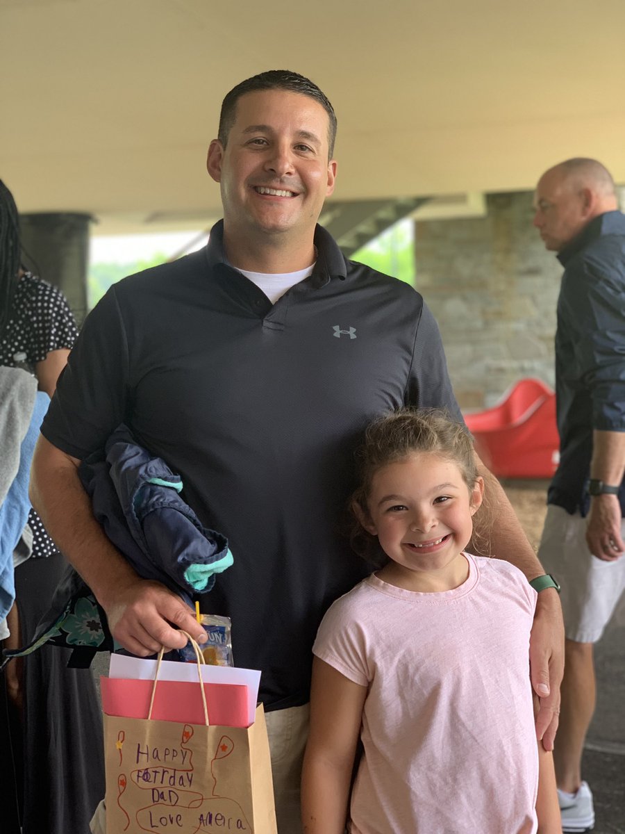 LoriAAsquith's tweet photo. 2-3 Celebrating all of our fathers and father figures at MacArthur! Happy Father’s Day to our Patriot dads! @BinghamtonCSD @MrsDabek #BPatriotProud #MacArthurStrong https://t.co/9RqKssRcU2
