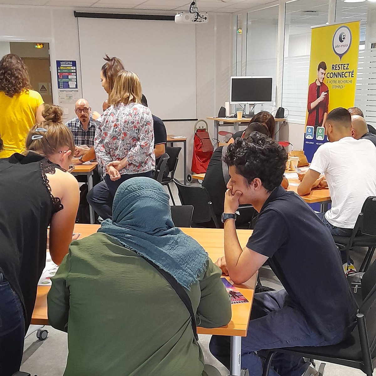 FTravail_ARA's tweet photo. 🆕Escape Game : découvrir les #métiers de l'#industrie autrement !

A @pole_emploi Echirolles, candidats et recruteurs ont participé à un #escapegame de manière indifférenciée. Les recruteurs se sont ensuite révélés et ont fait passé une série d'entretien aux candidats🤝 https://t.co/ZUf1zD6hjr