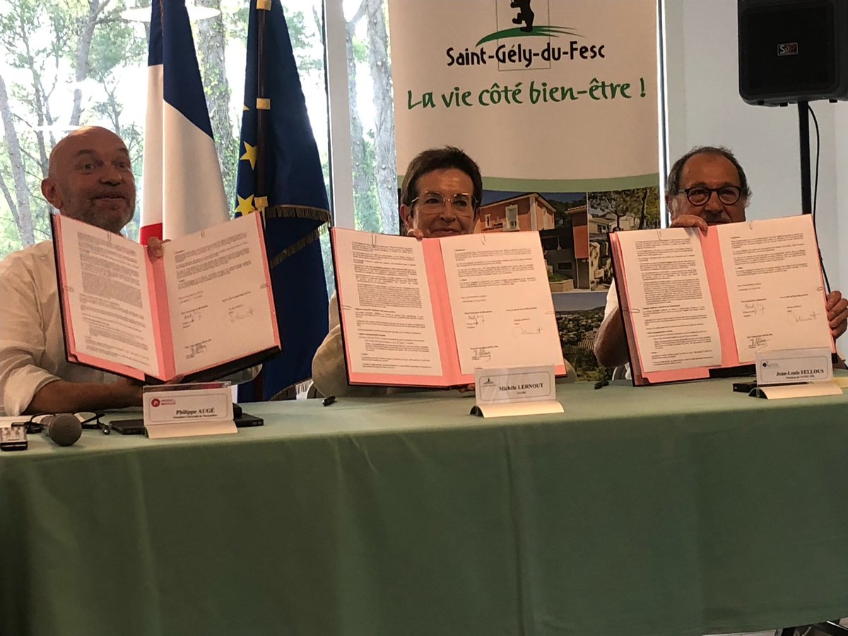 Nous signions hier avec Michèle Lernout, Maire de Saint-Gely-du-Fesc et Jean-Louis Fellous président de l’association ASTEC PSL une convention de partenariat en matière de diffusion de la culture scientifique, technique et industrielle ! #maillageterritorial #sciencesociété